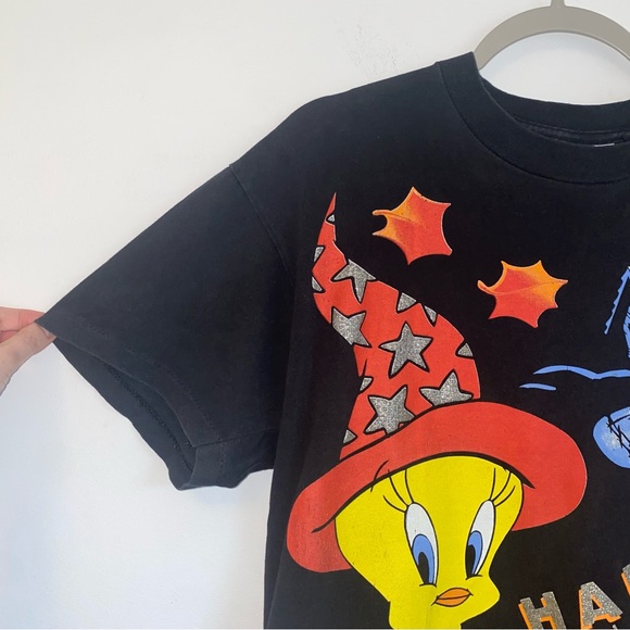 Vintage 90s Looney Tunes Tweety Bird Halloween T-shirt - Picture 2 of 8